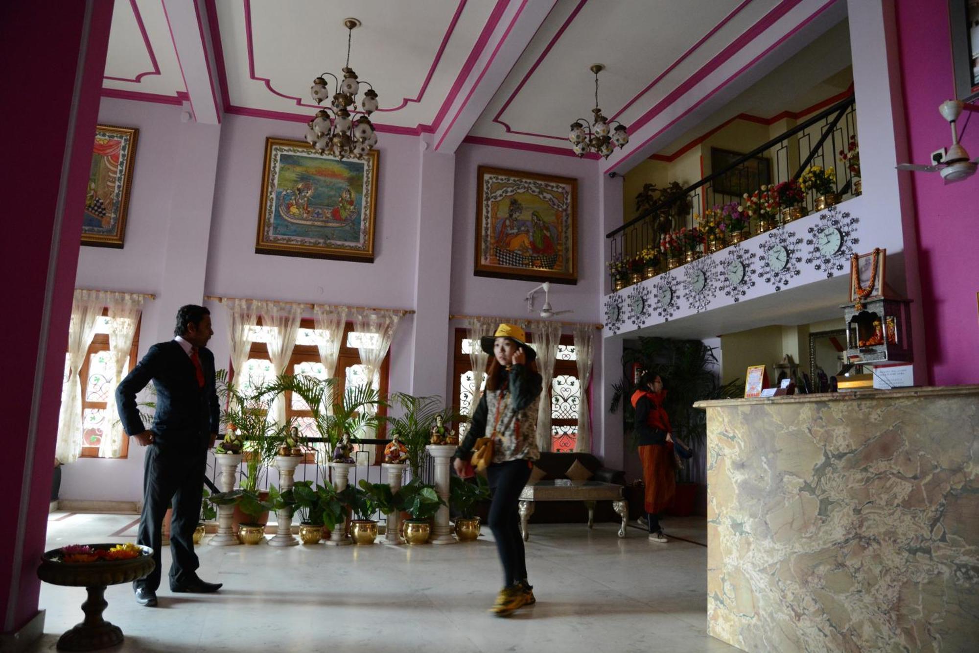 A Palace On River Varanasi Bagian luar foto